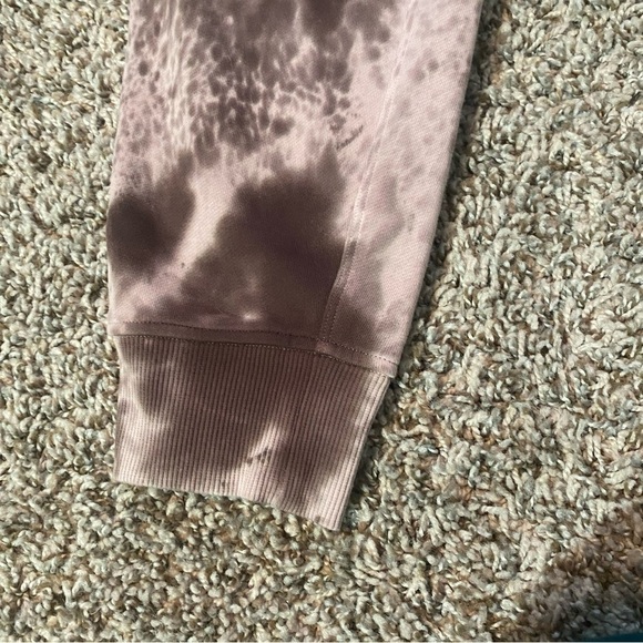 Lululemon Warm Down Jogger 28" in Marble Dye Silky French Press Pink Sz 6 - Picture 13 of 16